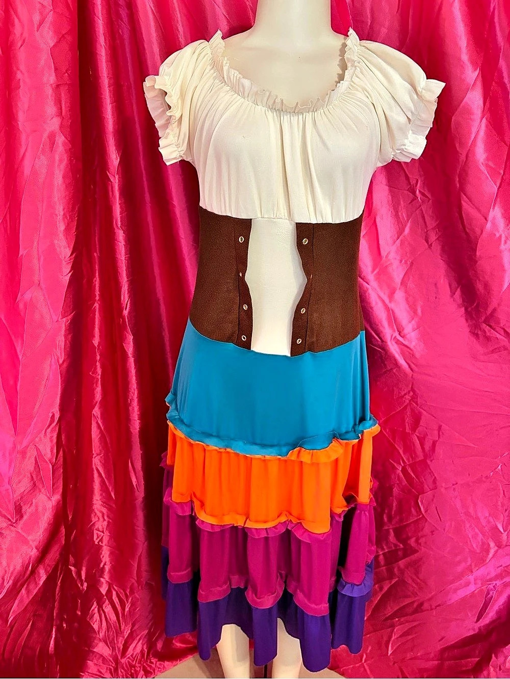 Renaissance pirate/fortune teller costume dress. Size L